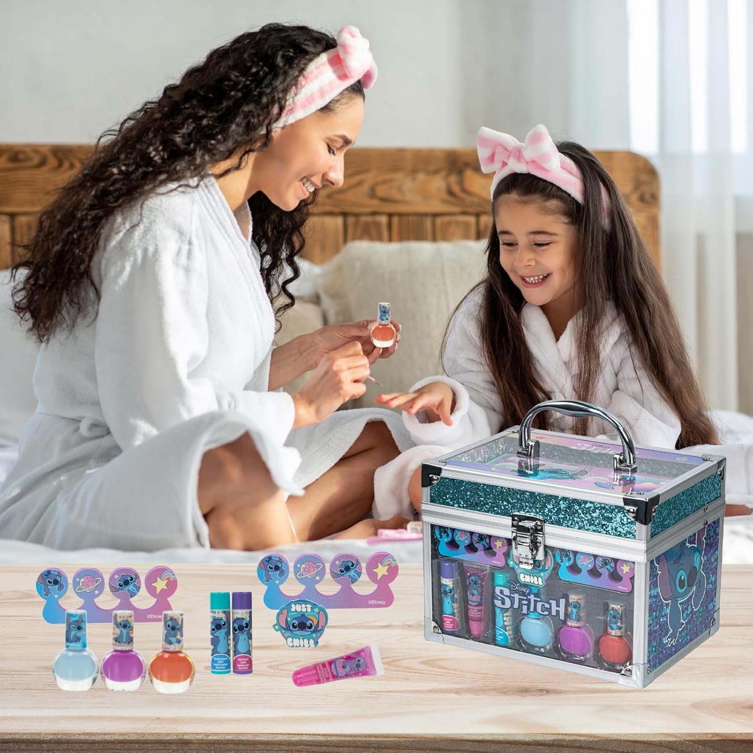 Kids Makeup Train Case Set good