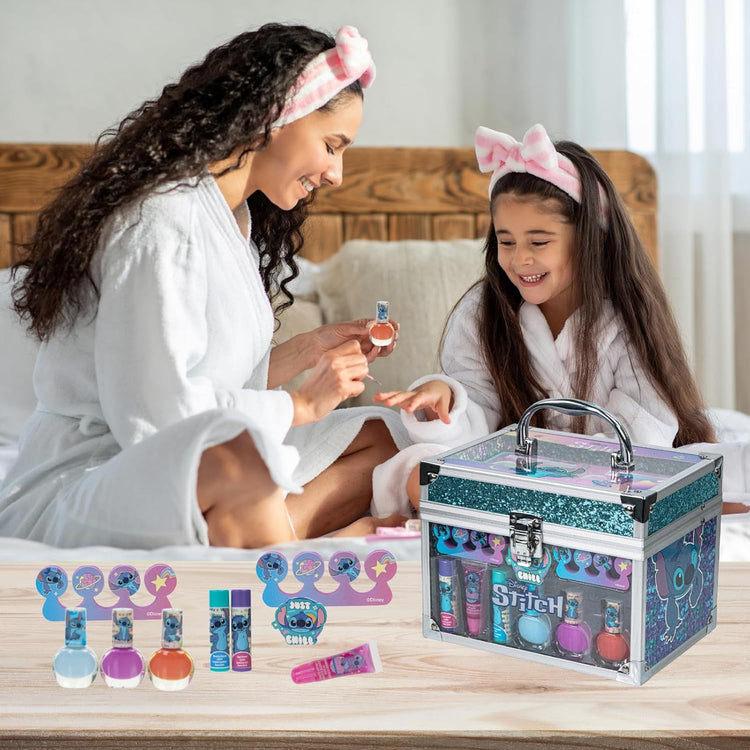 Kids Makeup Train Case Set good